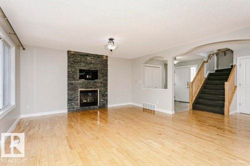 8018 3 Avenue Sw, Edmonton, AB 