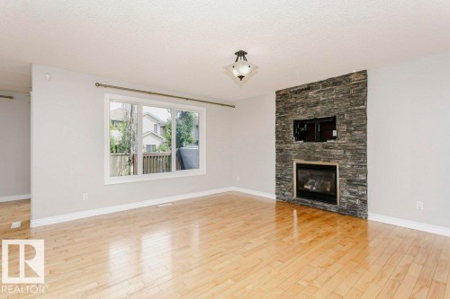 8018 3 Avenue Sw, Edmonton, AB 