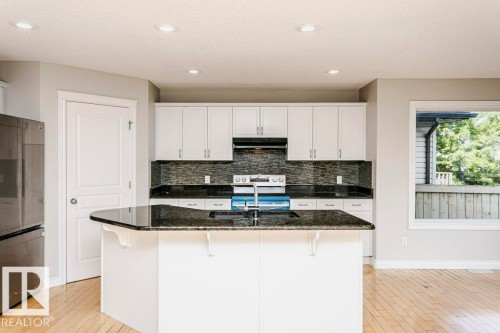 8018 3 Avenue Sw, Edmonton, AB 