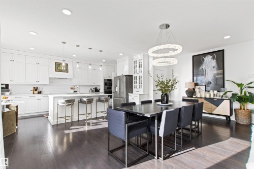 915 177 Street Sw, Edmonton, AB 