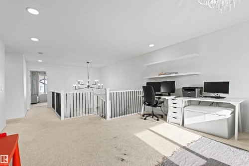915 177 Street Sw, Edmonton, AB 