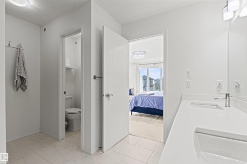 915 177 Street Sw, Edmonton, AB 