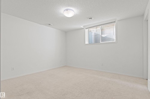 915 177 Street Sw, Edmonton, AB 