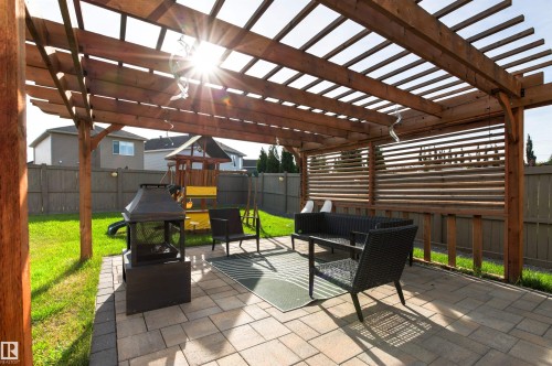 915 177 Street Sw, Edmonton, AB 