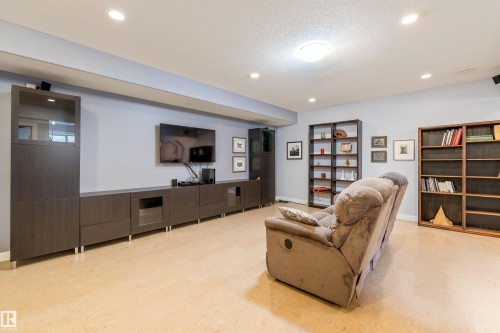 #10 841 156 St Nw, Edmonton, AB 