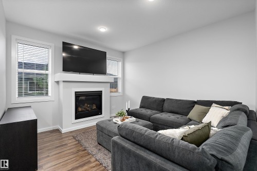 114 Stiles Bend, Leduc, AB 