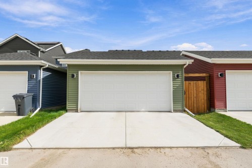 114 Stiles Bend, Leduc, AB 
