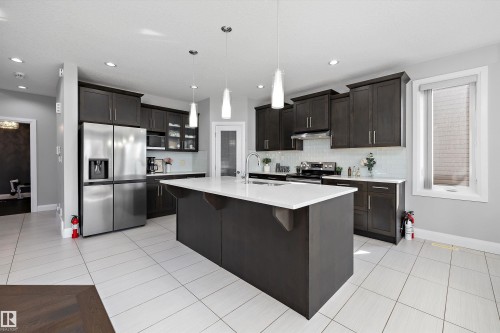 17355 11 Avenue Sw, Edmonton, AB 