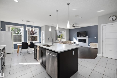 17355 11 Avenue Sw, Edmonton, AB 