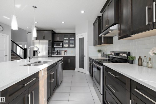 17355 11 Avenue Sw, Edmonton, AB 