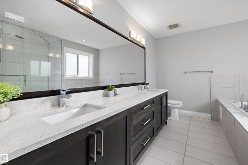 17355 11 Avenue Sw, Edmonton, AB 