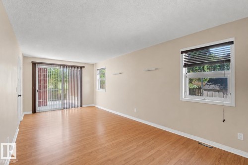 4233 116 Avenue Nw, Edmonton, AB 