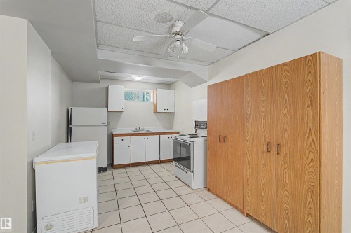 4233 116 Avenue Nw, Edmonton, AB 