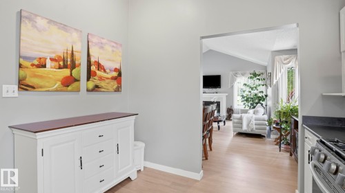 11249 12 Avenue Nw, Edmonton, AB 