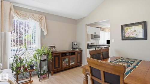 11249 12 Avenue Nw, Edmonton, AB 