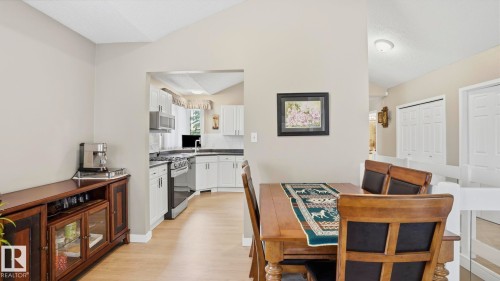 11249 12 Avenue Nw, Edmonton, AB 