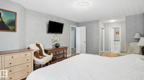 11249 12 Avenue Nw, Edmonton, AB 