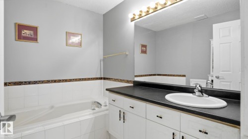 11249 12 Avenue Nw, Edmonton, AB 