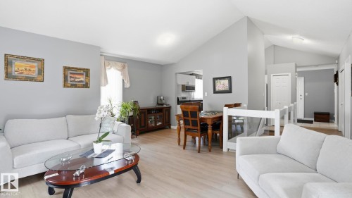 11249 12 Avenue Nw, Edmonton, AB 