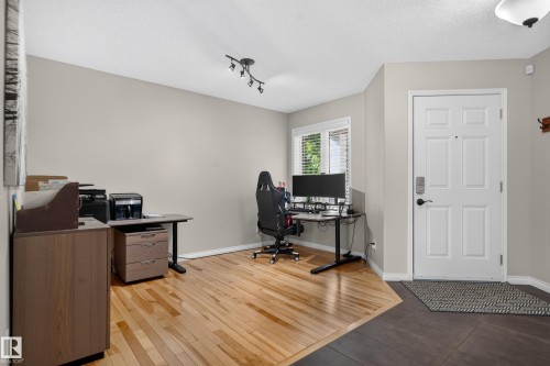 20853 92A Avenue Nw, Edmonton, AB 