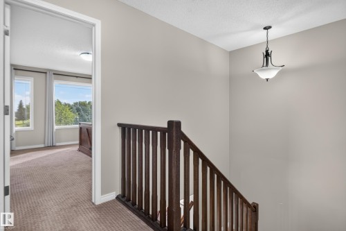 20853 92A Avenue Nw, Edmonton, AB 