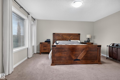 20853 92A Avenue Nw, Edmonton, AB 