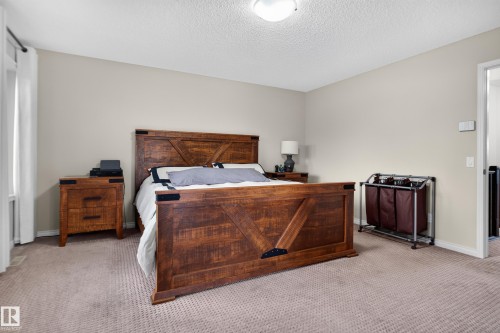 20853 92A Avenue Nw, Edmonton, AB 