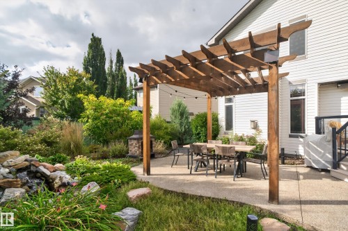 20853 92A Avenue Nw, Edmonton, AB 