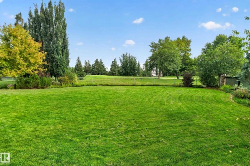 20853 92A Avenue Nw, Edmonton, AB 