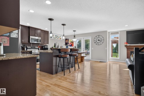 20853 92A Avenue Nw, Edmonton, AB 