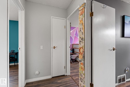 17607 91 Street Nw, Edmonton, AB 