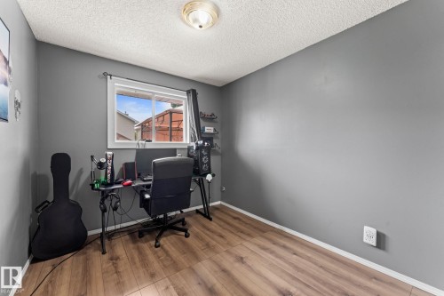 17607 91 Street Nw, Edmonton, AB 