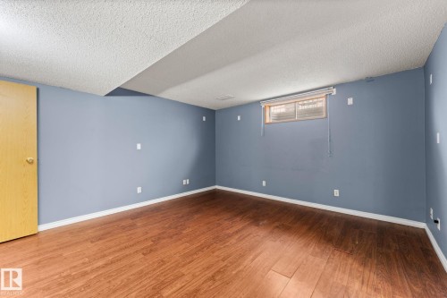 17607 91 Street Nw, Edmonton, AB 
