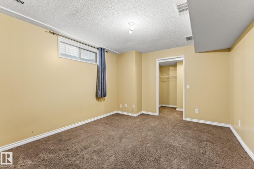 17607 91 Street Nw, Edmonton, AB 