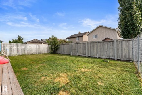 17607 91 Street Nw, Edmonton, AB 