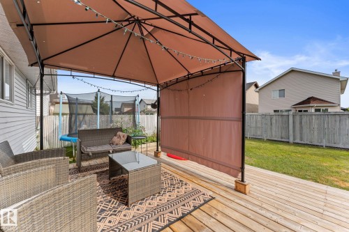 17607 91 Street Nw, Edmonton, AB 