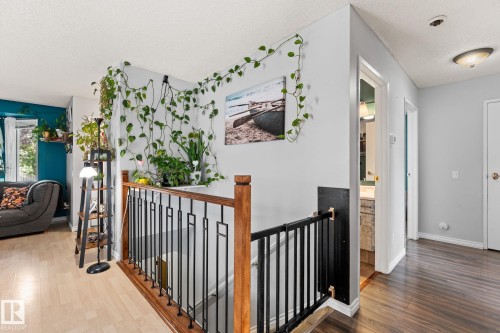 17607 91 Street Nw, Edmonton, AB 
