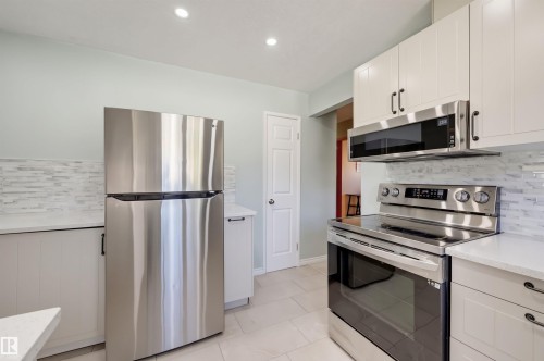 9112 167 Street Nw, Edmonton, AB 