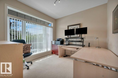 perfect for a home office - 739 Haliburton Crescent Nw, Edmonton, AB 