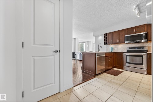 #1701 10180 104 St Nw, Edmonton, AB 