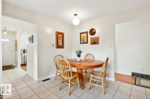 11464 152A Avenue Nw, Edmonton, AB 