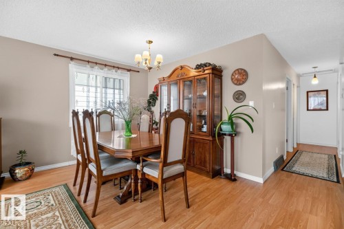 11464 152A Avenue Nw, Edmonton, AB 