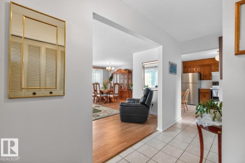 11464 152A Avenue Nw, Edmonton, AB 