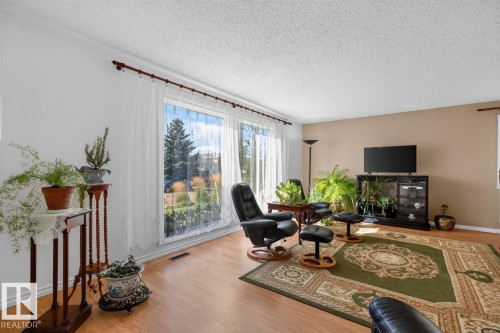 11464 152A Avenue Nw, Edmonton, AB 