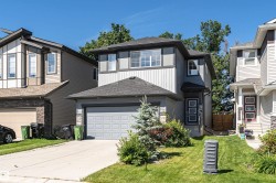 7322 CHIVERS Crescent SW Edmonton, AB T6W 4M1