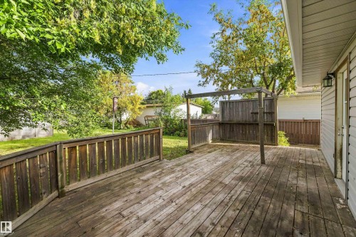 10011 105 Street, Morinville, AB 