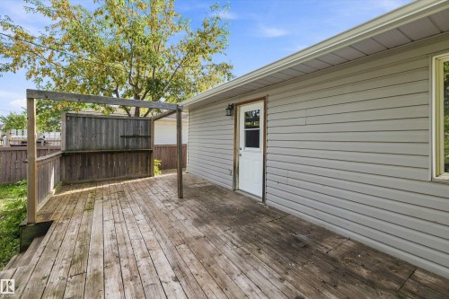 10011 105 Street, Morinville, AB 