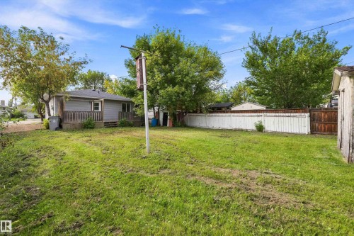10011 105 Street, Morinville, AB 