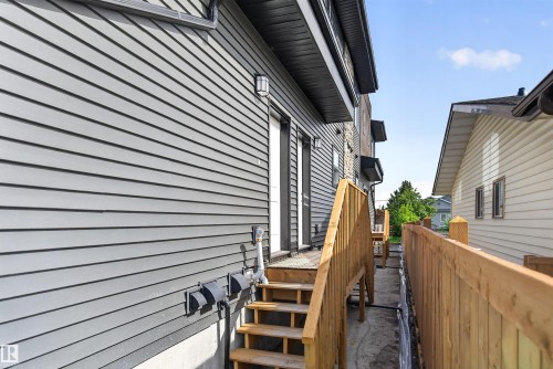 9945 154 Street Nw, Edmonton, AB 