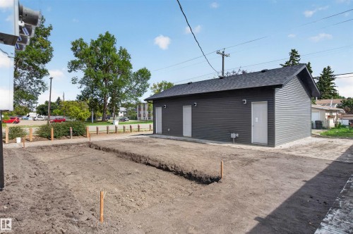 9945 154 Street Nw, Edmonton, AB 